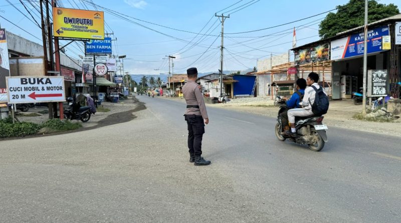 Polsek Bahodopi Lancarkan Arus Lalu Lintas dan Tingkatkan Keselamatan Pengguna Jalan di Bahodopi