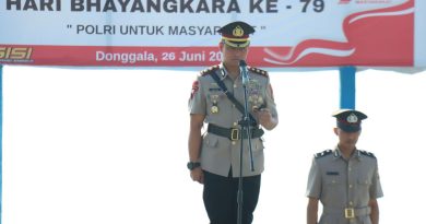 Polres Donggala Gelar Upacara Tabur Bunga di Dermaga Satpolair Peringati Hari Bhayangkara ke-79.