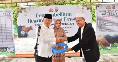 Polda Sulteng Beserta Jajaran, Sembelih Ratusan Hewan Qurban, Manifestasi Rasa Syukur