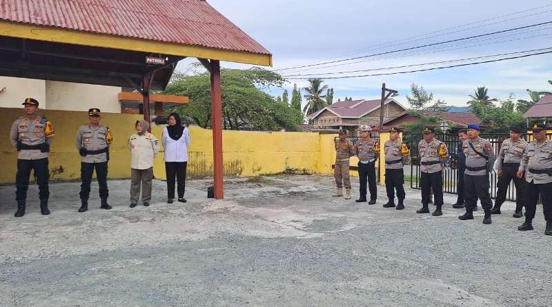 Pimpin Apel Kesiagaan Malam Natal, Kapolres Touna: Jangan Anggap Remeh Situasi