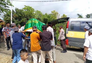 Bentuk Kepedulian Polri, Polres Buol Fasilitasi Pengantaran Jenazah Warga Kelurahan Kali dengan Ambulans Noto