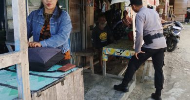 Polsek Tinangkung Intensifkan Patroli Dialogis, Imbau Ketertiban Lalu Lintas hingga Pencegahan Karhutla