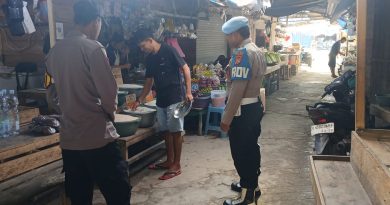Polsek Tinangkung Intensifkan Patroli Dialogis di Pasar Sentral dan Pelabuhan Salakan