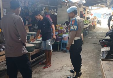 Polsek Tinangkung Intensifkan Patroli Dialogis di Pasar Sentral dan Pelabuhan Salakan