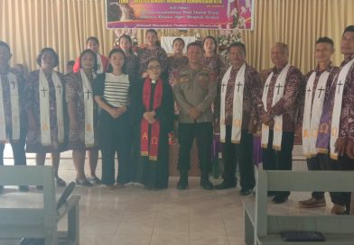Polsek Liang Gelar Minggu Kasih di Gereja Eben Heizer Okumel, Perkuat Silaturahmi dan Kamtibmas