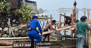 Polisi Penolong di Banggai Kepulauan: Satpolairud Turun Tangan Bantu Warga Pesisir