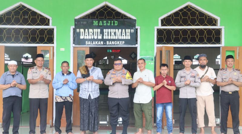 Program Jumat Keliling, Kapolres Banggai Kepulauan Ajak Warga Jaga Kamtibmas dan Cegah Kebakaran Lahan