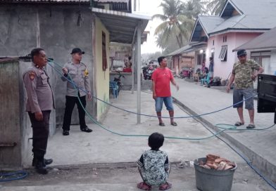 Polsek Balantak Salurkan 1.100 liter Air Bersih untuk Warga Talang Batu