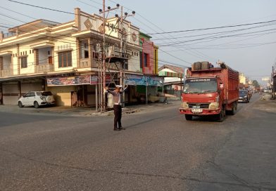 Tingkatkan Kesadaran Berkendara, Sat Lantas Polres Touna Gelar Strong Point Pagi di Titik Rawan