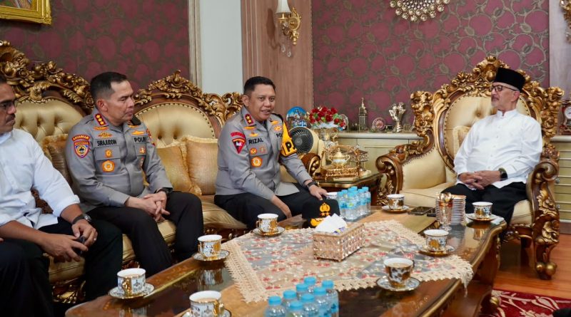 Kapolda Sulteng Silaturahmi dengan Ketua FKUB, Bahas Green Policing hingga Pemberantasan Narkoba